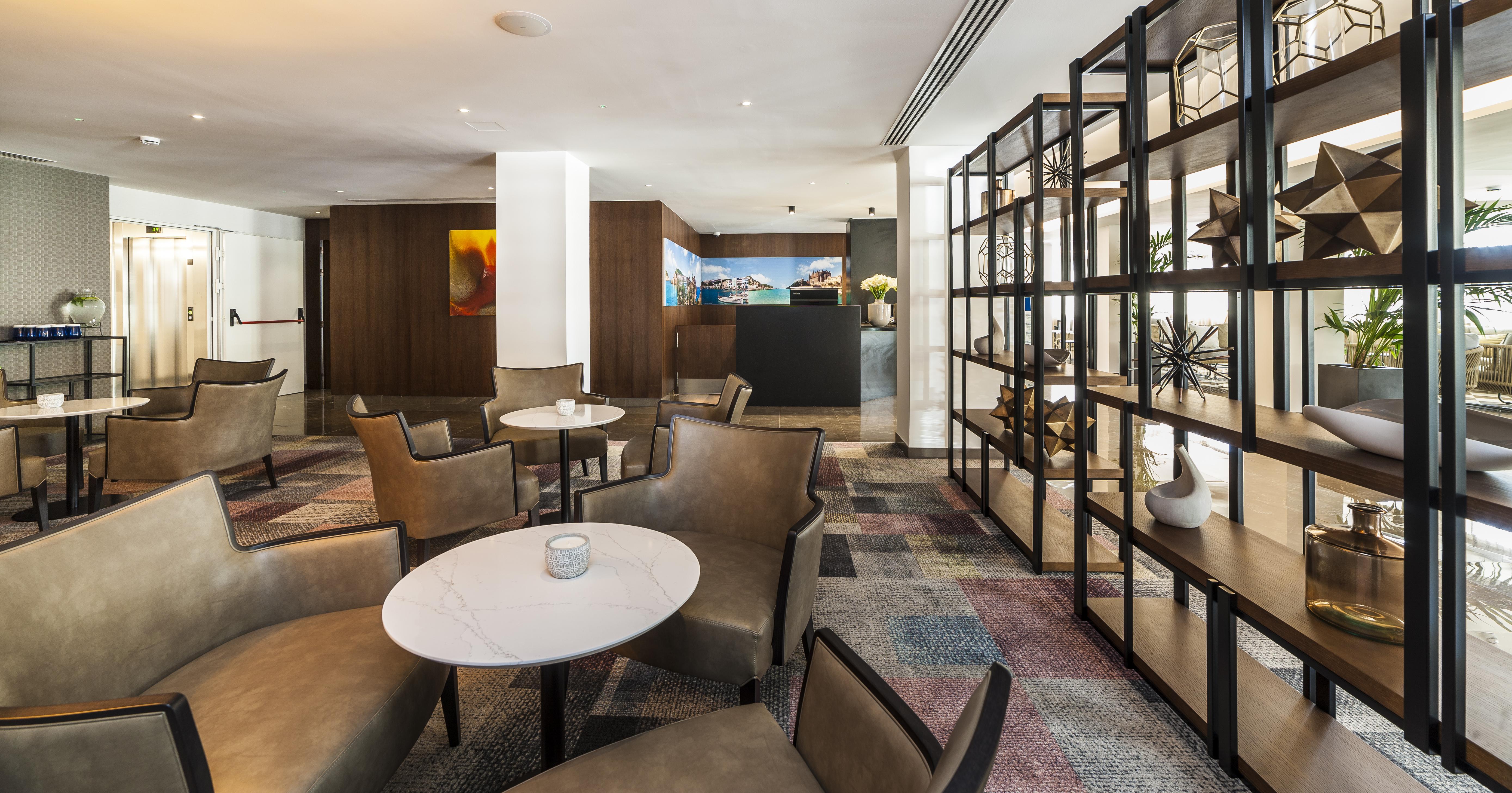 ホテル エウロエスタルス マリヴェン パルマ・デ・マリョルカ エクステリア 写真 Interior of the hotel