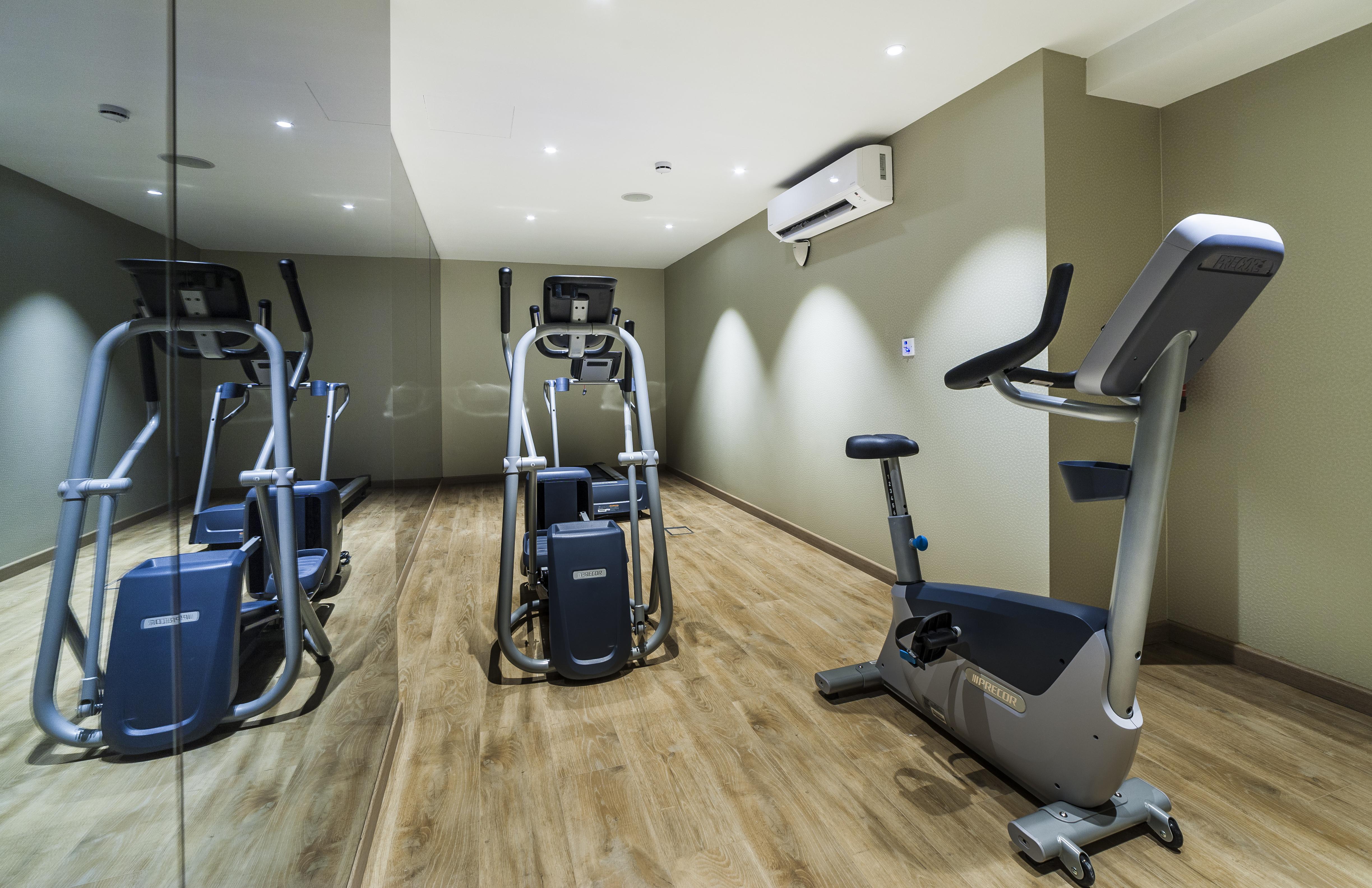ホテル エウロエスタルス マリヴェン パルマ・デ・マリョルカ エクステリア 写真 Fitness room