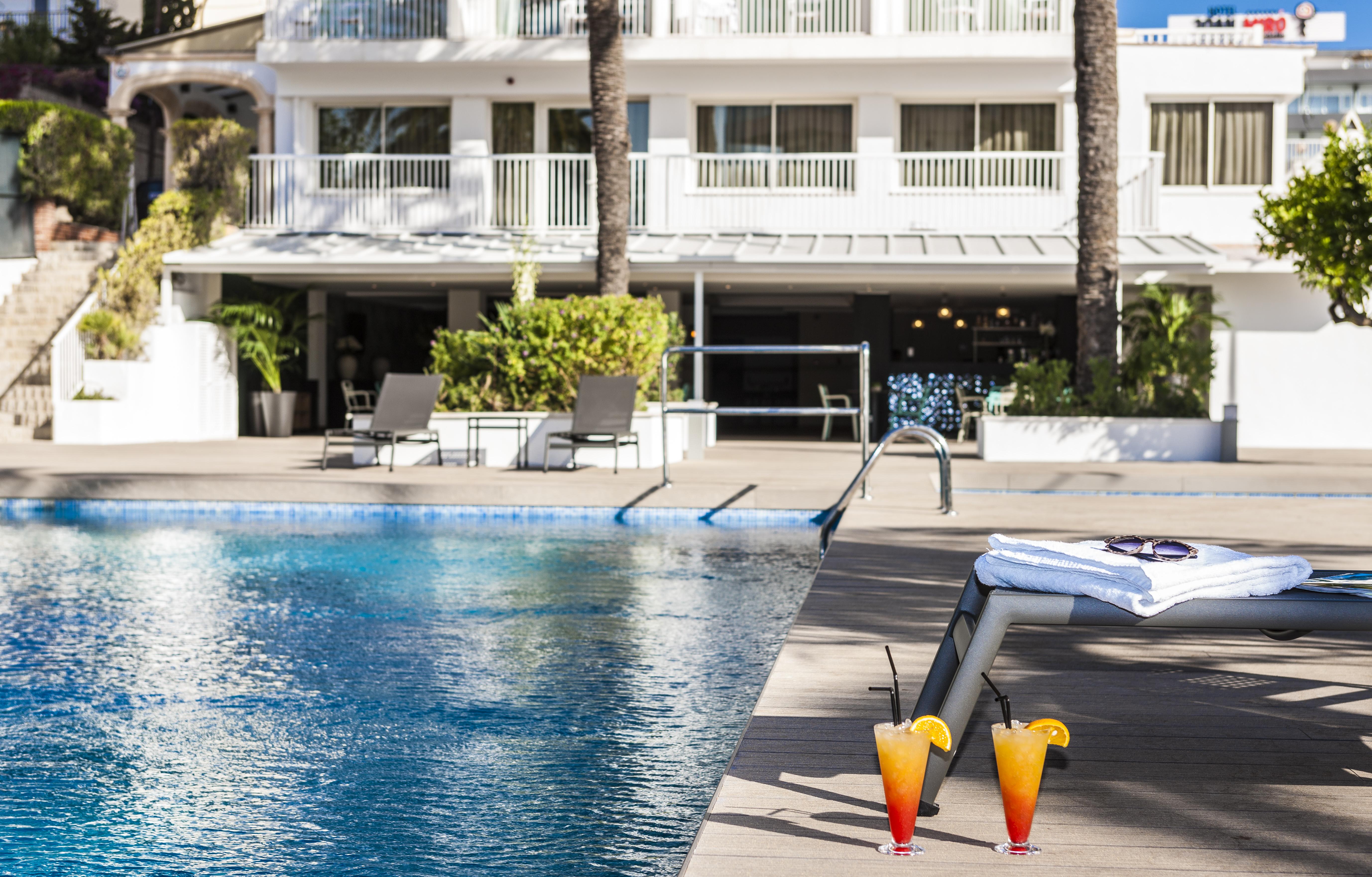 ホテル エウロエスタルス マリヴェン パルマ・デ・マリョルカ エクステリア 写真 The hotel