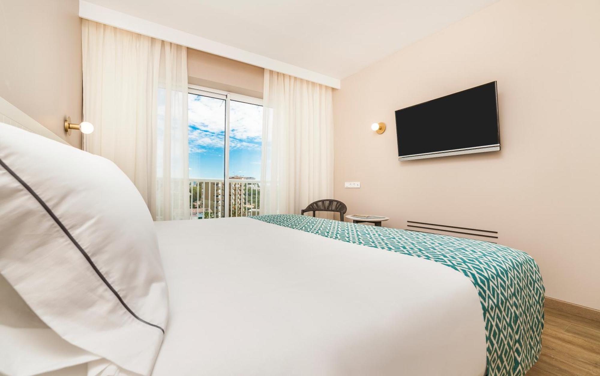 ホテル エウロエスタルス マリヴェン パルマ・デ・マリョルカ エクステリア 写真 Room at the hotel