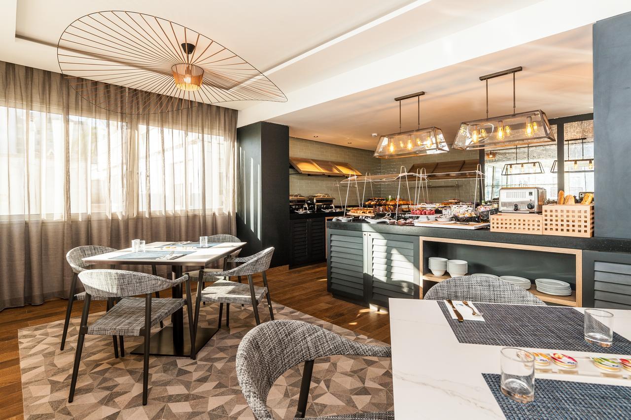ホテル エウロエスタルス マリヴェン パルマ・デ・マリョルカ エクステリア 写真 Breakfast buffet at the hotel